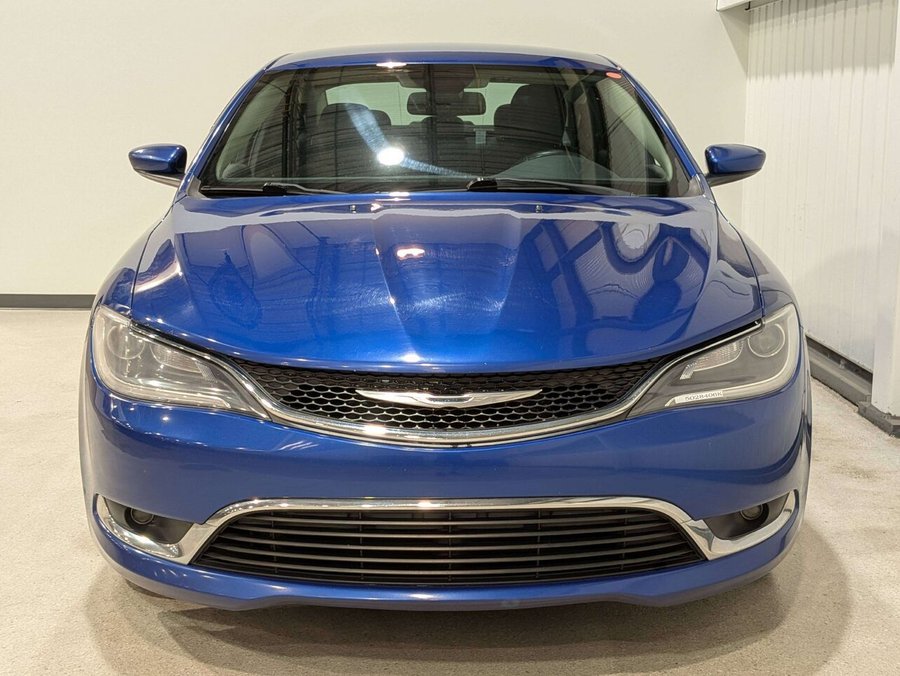 2016 Chrysler 200 4dr Sdn Limited FWD Blue