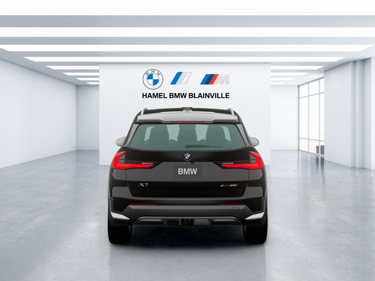 BMW X1 xDrive28i 2026 Noir saphir métallisé Blainville - photo #4