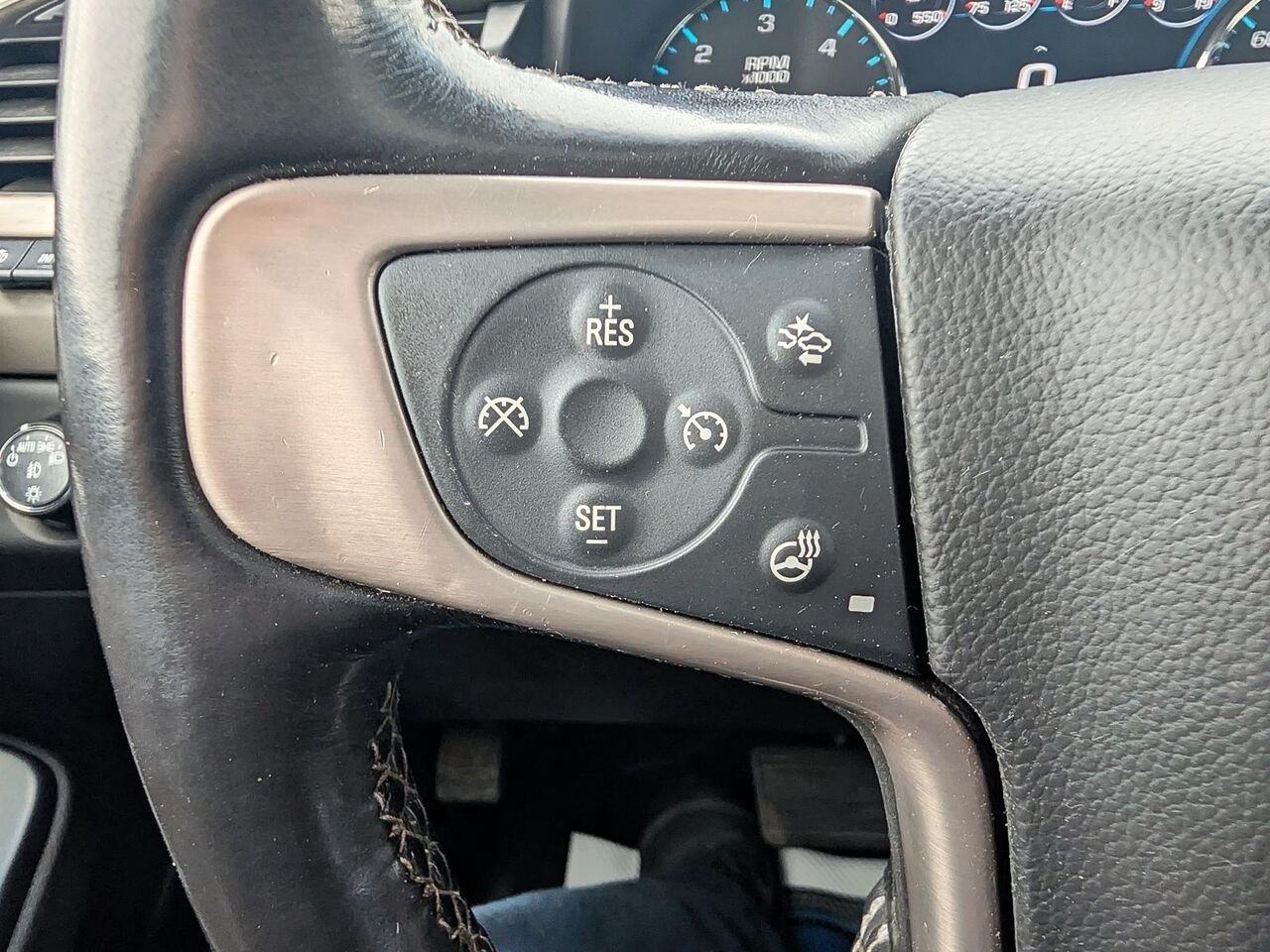 GMC YUKON DENALI 2019 Noir Saint-Hyacinthe - photo #19