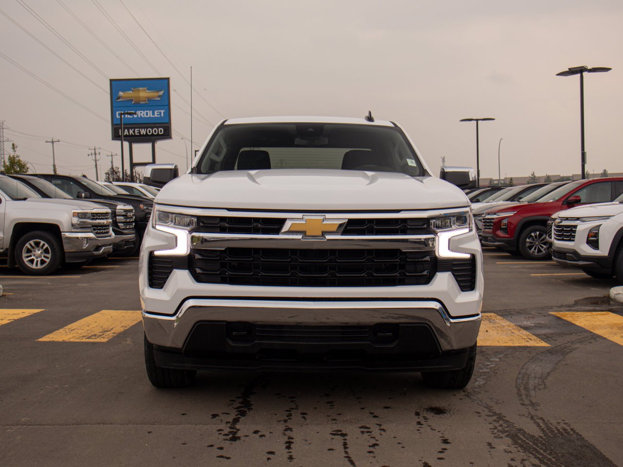 2025 Chevrolet Silverado 1500 4WD Crew Cab 147 LT White Sherwood Park - photo #2
