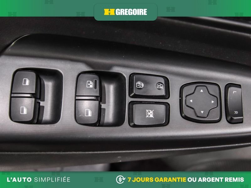 2022 Hyundai Kona Grey Laval - photo #11