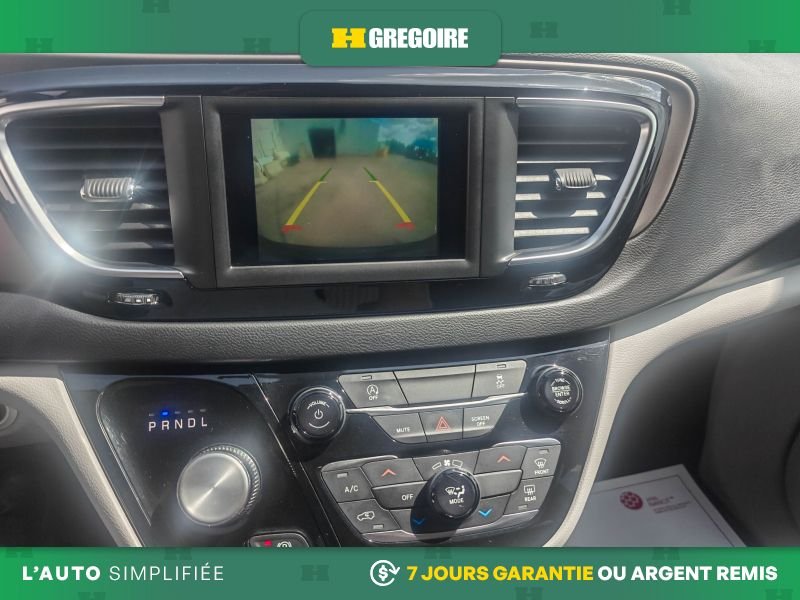 Chrysler Pacifica 2019 Gris Laval - photo #17