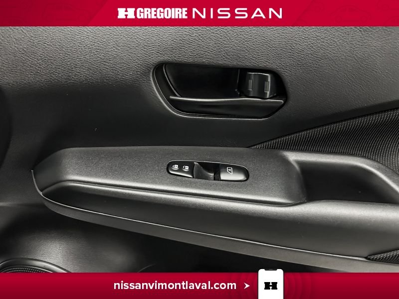 2022 Nissan Kicks White Laval - photo #23
