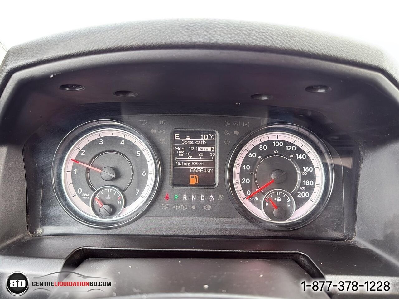 Ram 1500 Classic SLT V6 3.6L CREW CAB BOÎTE 5.5P | BD0130 2023 Blanc Granby - photo #19