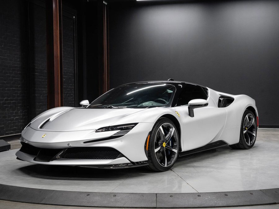 2022 Ferrari SF90 Stradale 2022 Grey