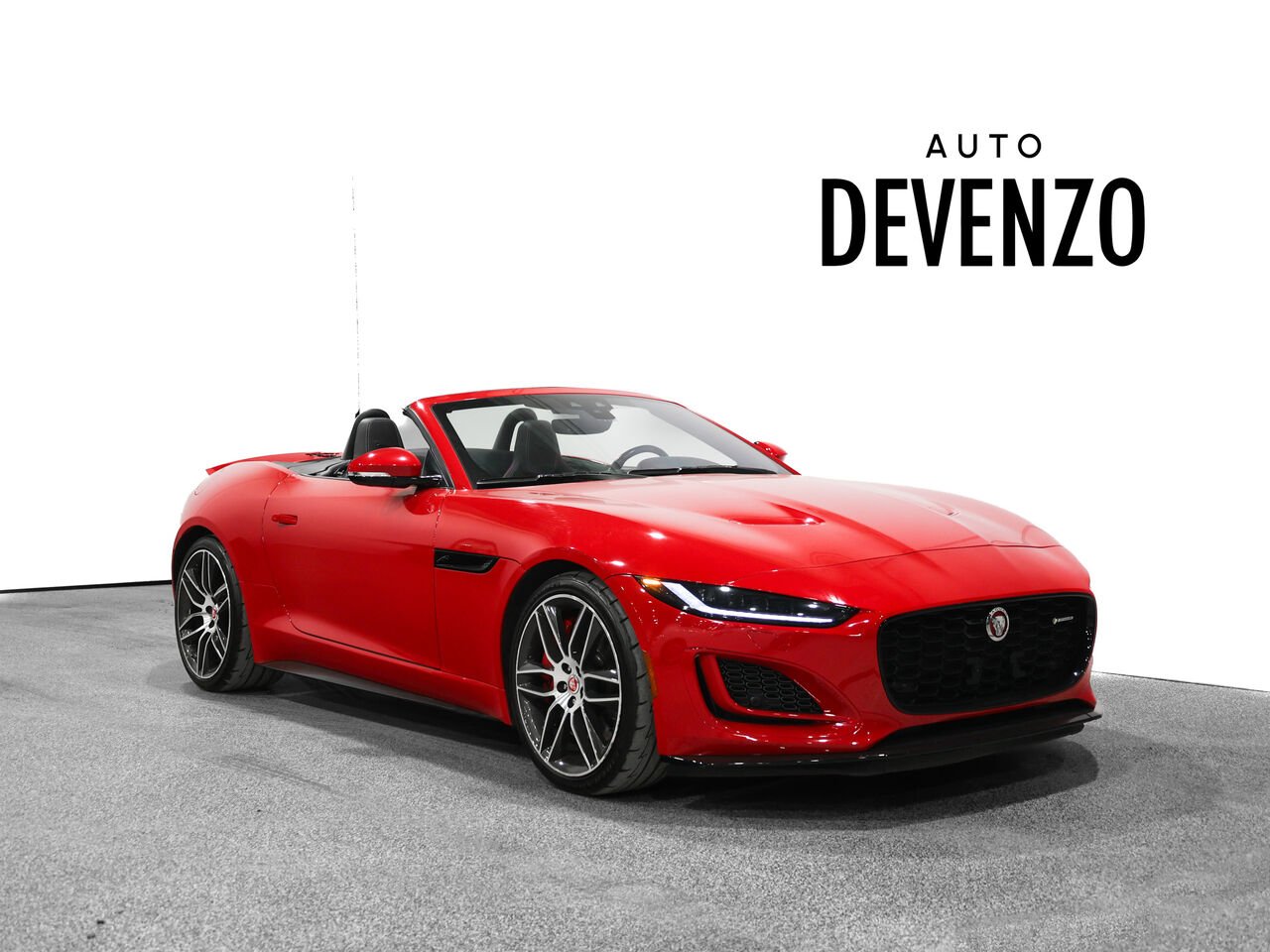 Jaguar F-TYPE 2023 Rouge Saint-Eustache - photo #0