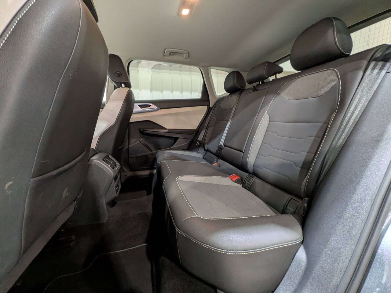2025 Volkswagen Taos Comfortline 4MOTION Grey Val-David - photo #10