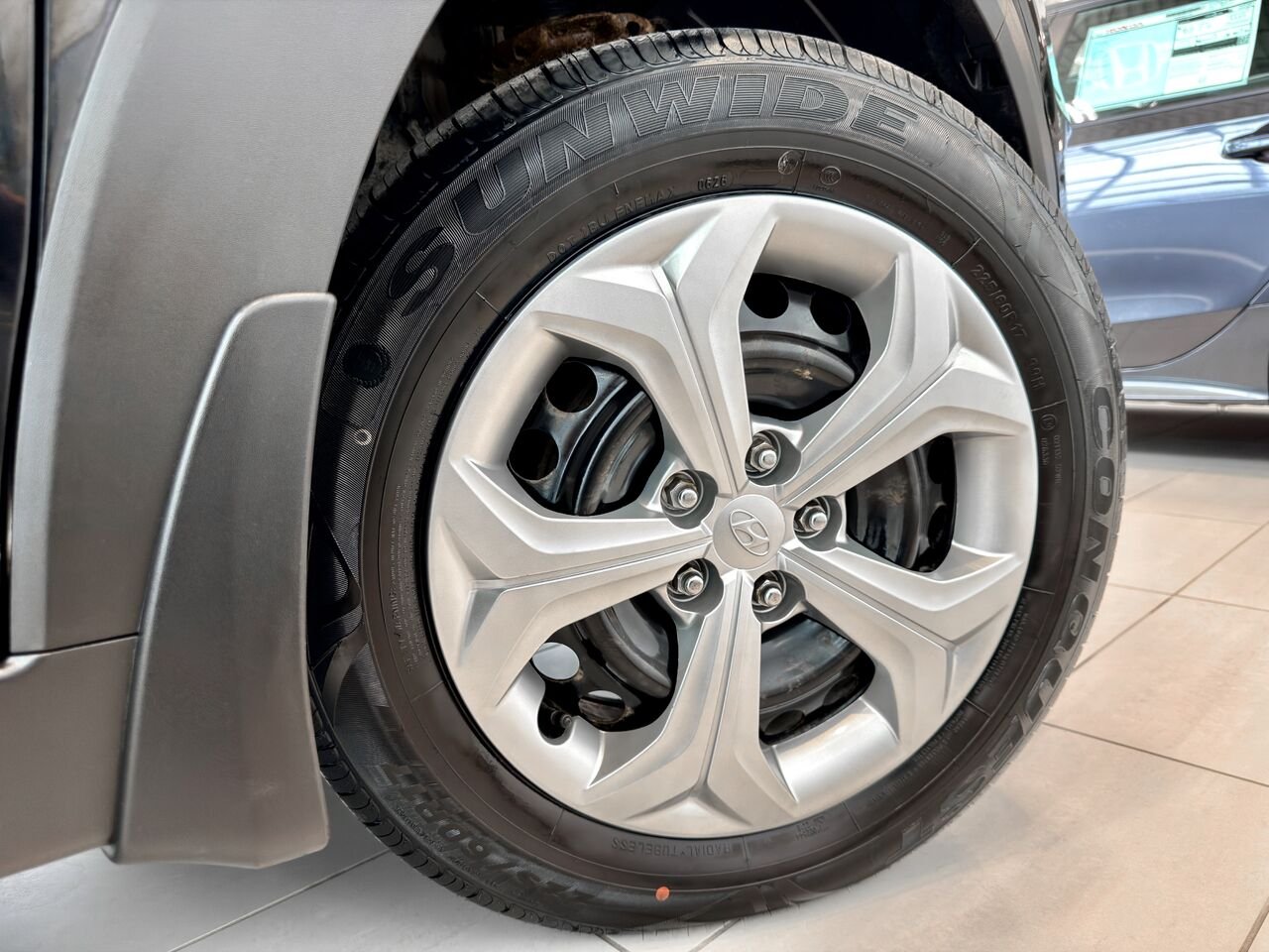 2020 Hyundai Tucson Black Notre-Dame-des-Prairies - photo #10