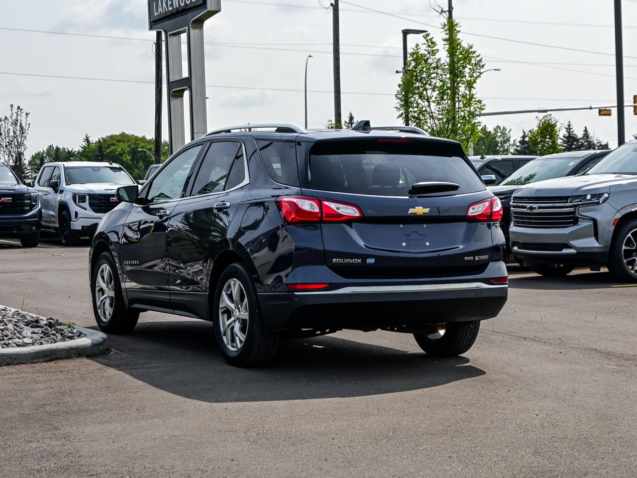 2018 Chevrolet Equinox AWD 4dr Premier w/3LZ Blue Sherwood Park - photo #10