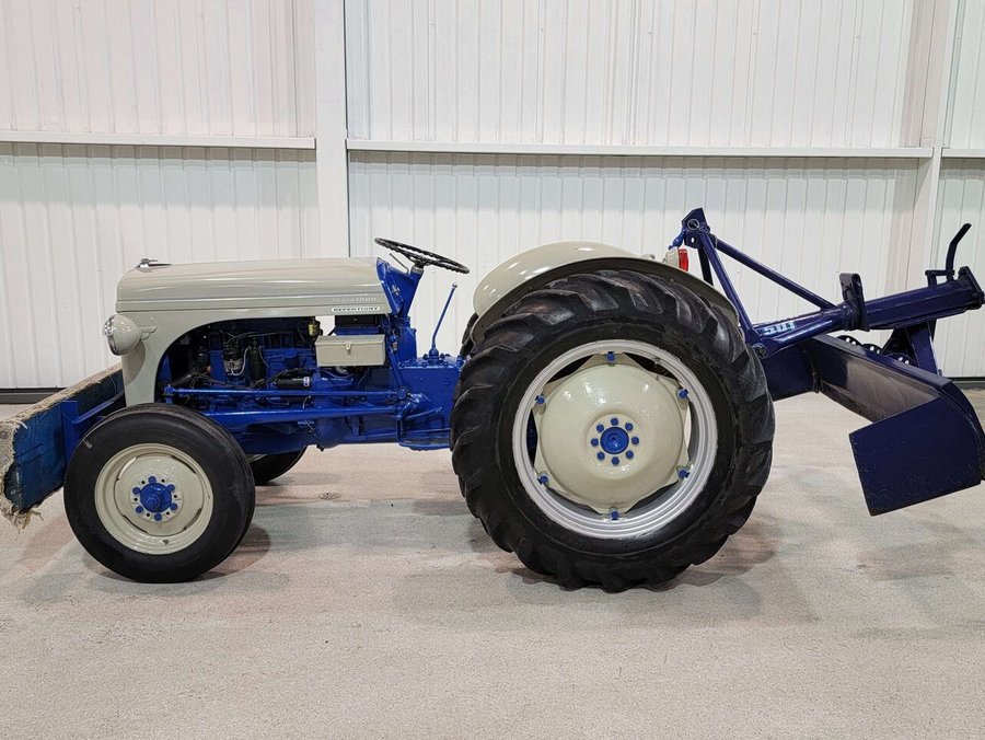 1955 Ford Others Tracteur Massey Fergusson Antiquité Grey