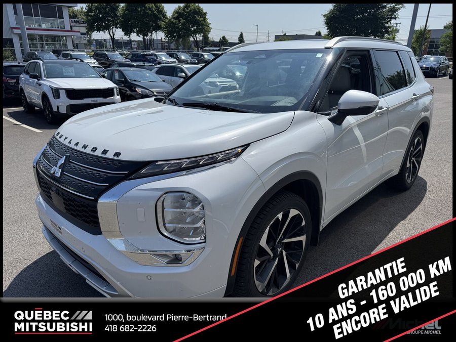 Mitsubishi Outlander GT S-AWC, Toit pano, Système de son premium 2024 Blanc