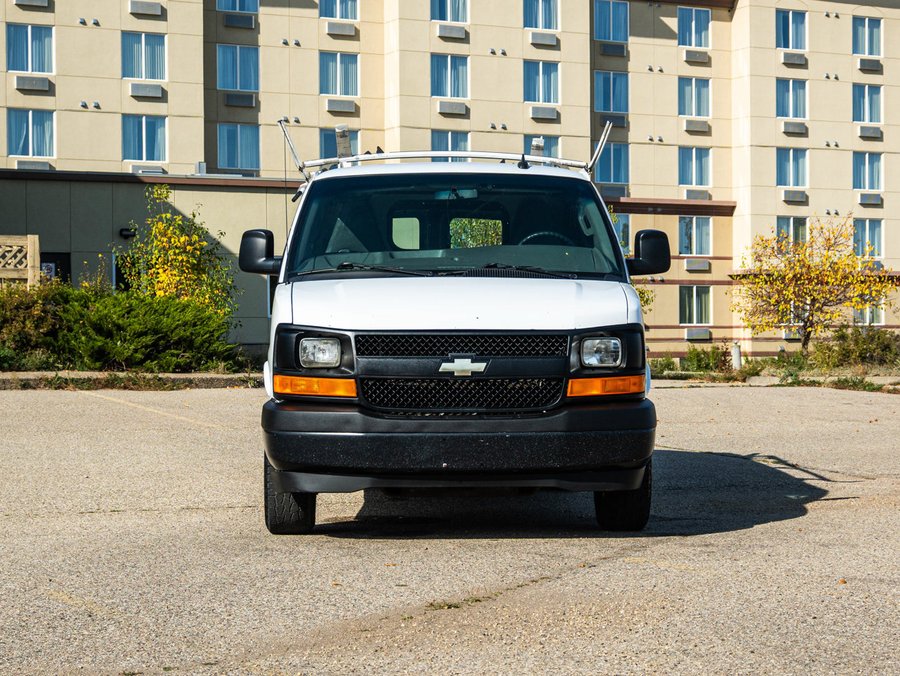 2017 Chevrolet Express Cargo Van White