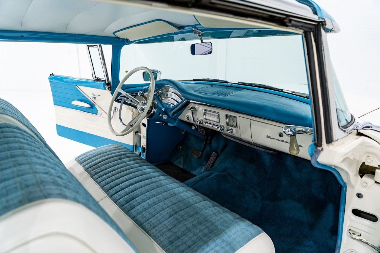 Mercury Monterey **PRIX EN USD** Beautifully presented from former restoration 1956 Blanc Montréal - photo #75