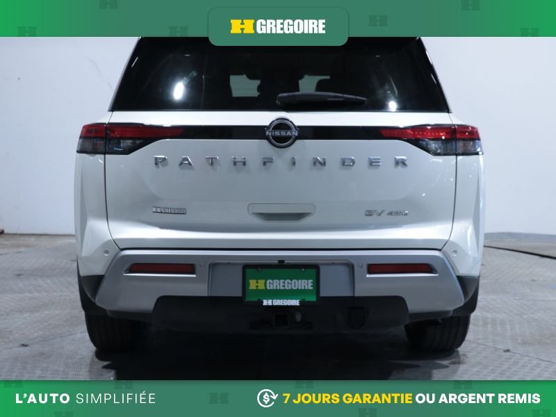 2022 Nissan Pathfinder White Laval - photo #5
