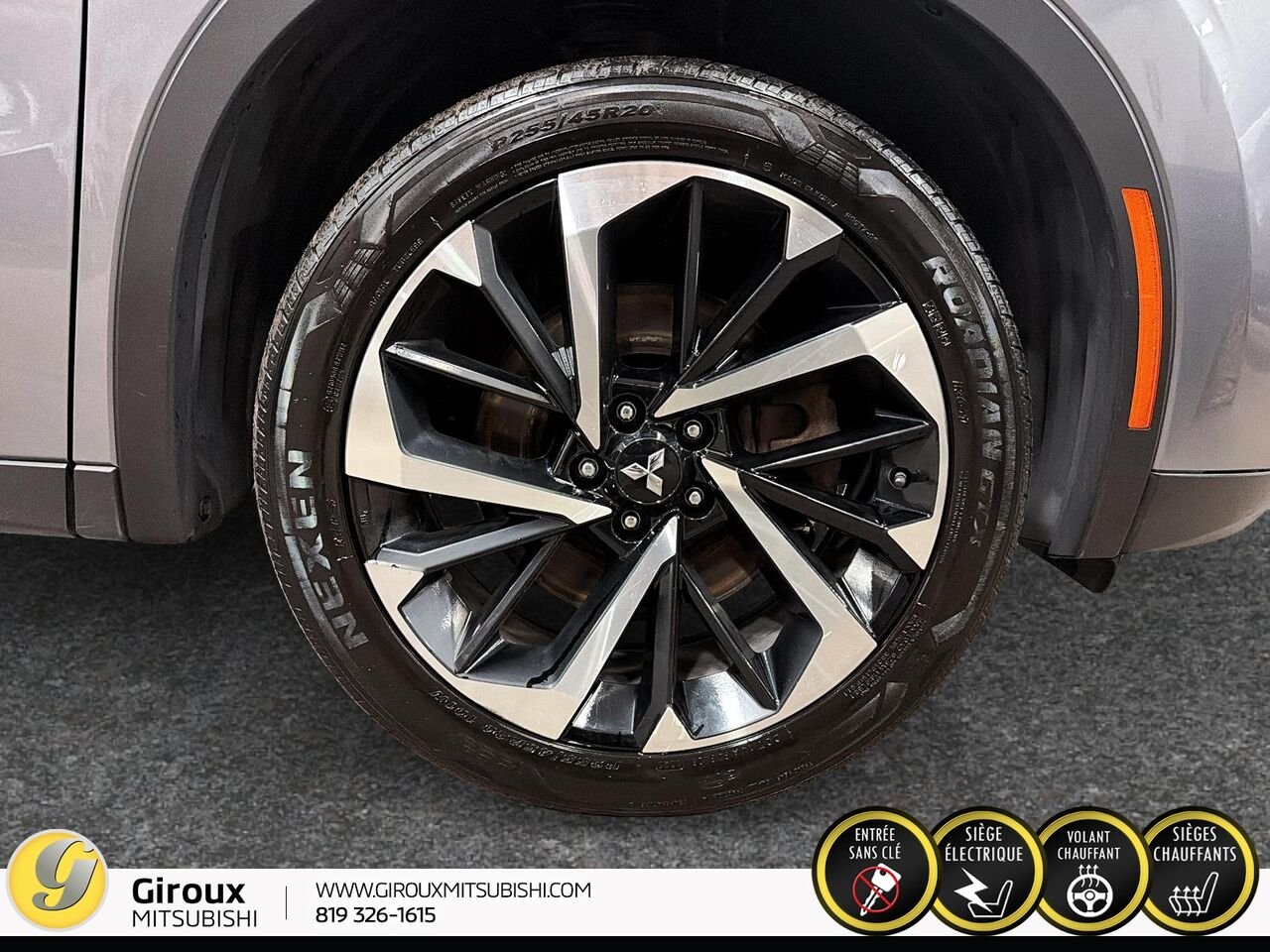 2022 Mitsubishi Outlander Grey Sainte-Agathe-des-Monts - photo #6