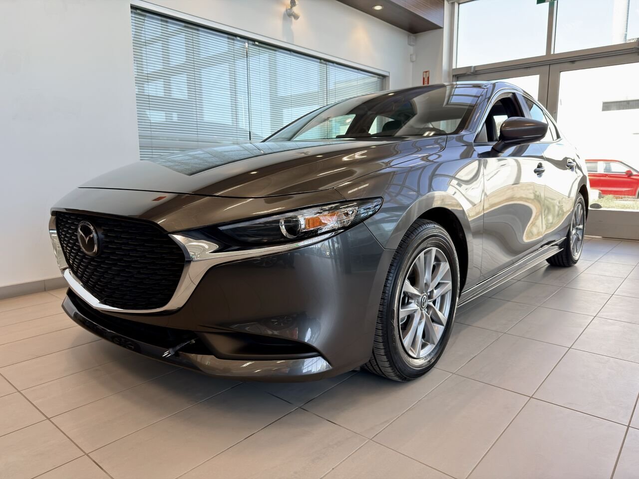 2025 Mazda Mazda3 Grey Notre-Dame-des-Prairies - photo #2