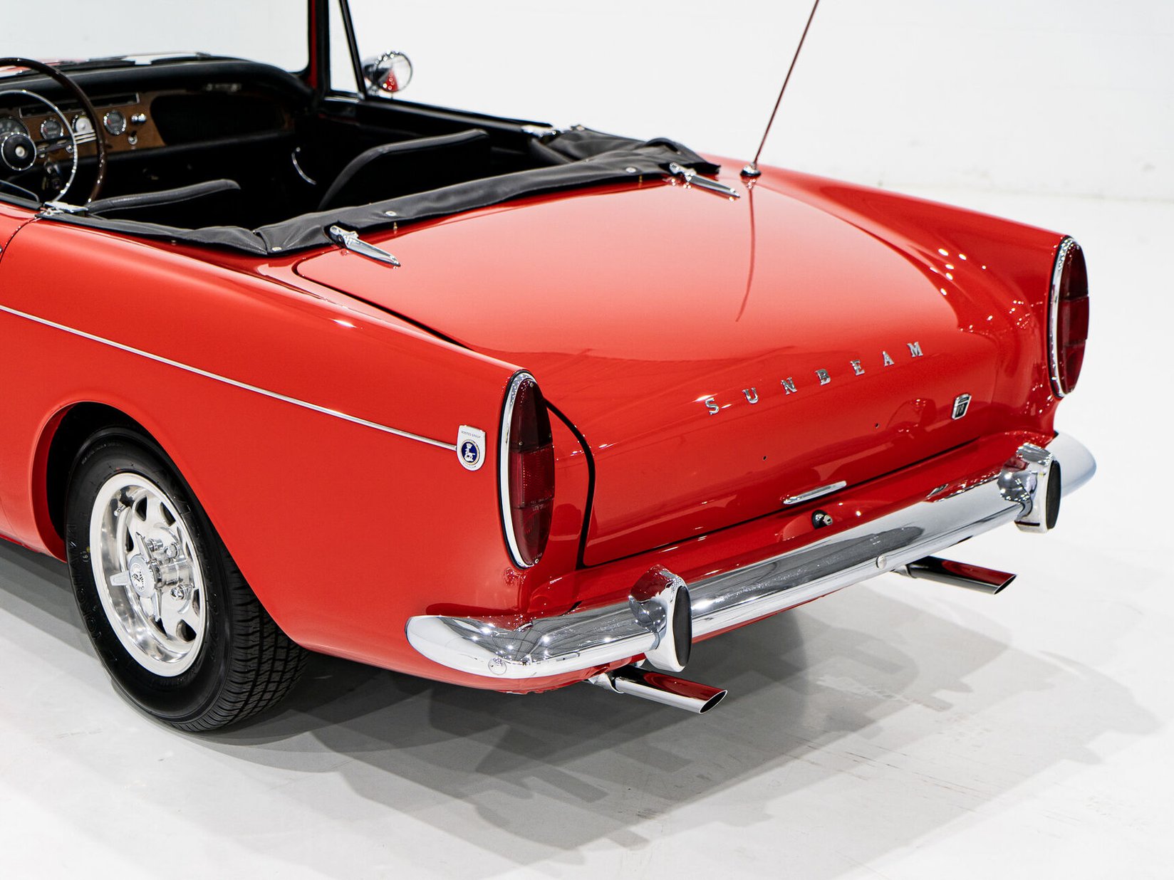 Sunbeam Tiger Unrestored with single repaint **PRIX EN USD** 1967 Rouge Montréal - photo #27