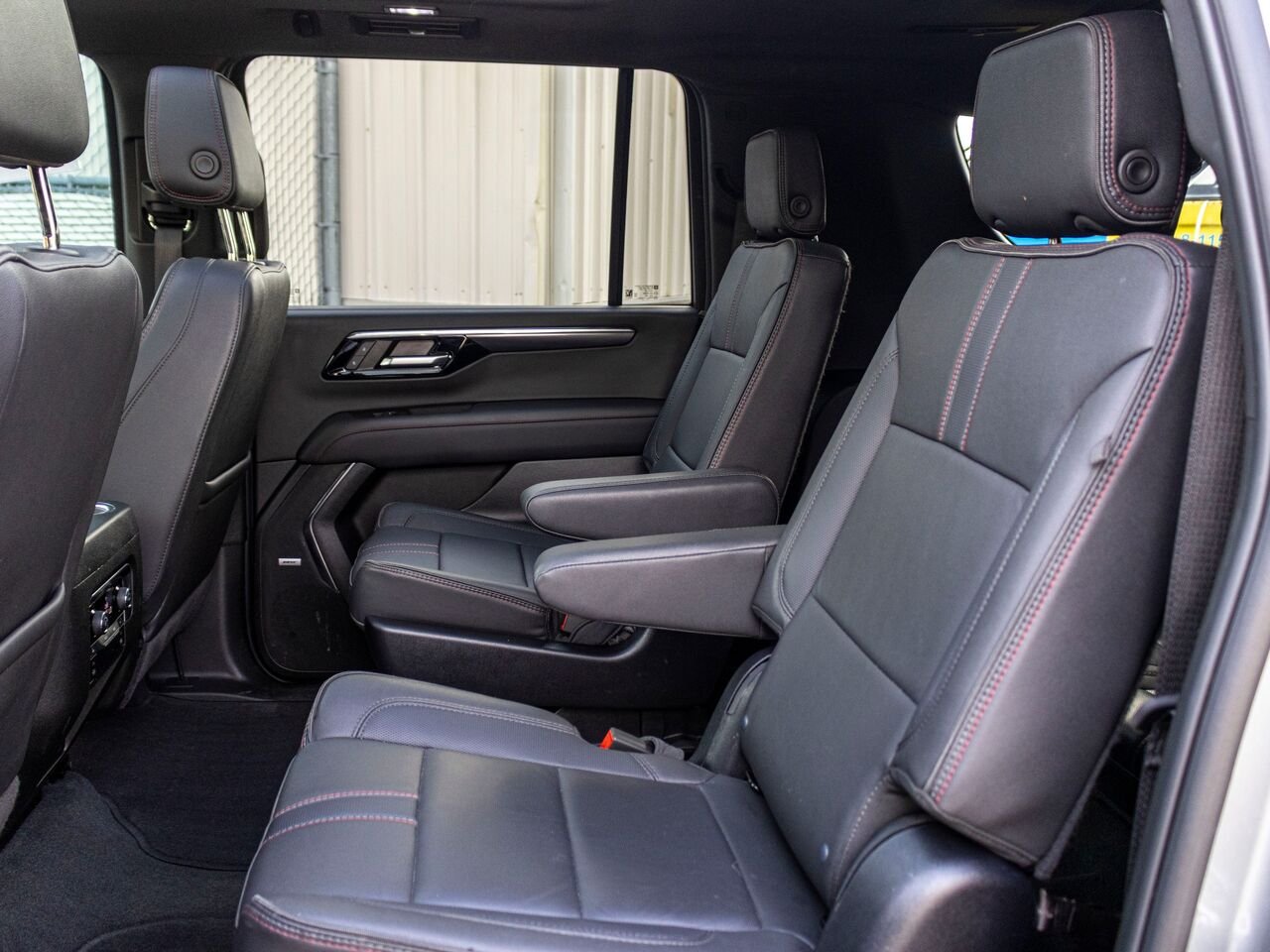 Chevrolet Suburban RST 4 portes 4RM DIESEL 2025 Gris Châteauguay - photo #29