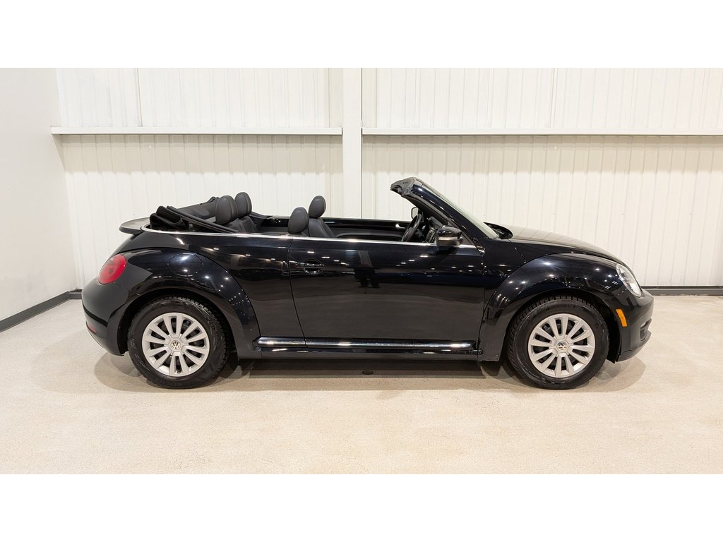 2016 Volkswagen Beetle Convertible 2dr Conv Denim Edition Black Val-David - photo #7