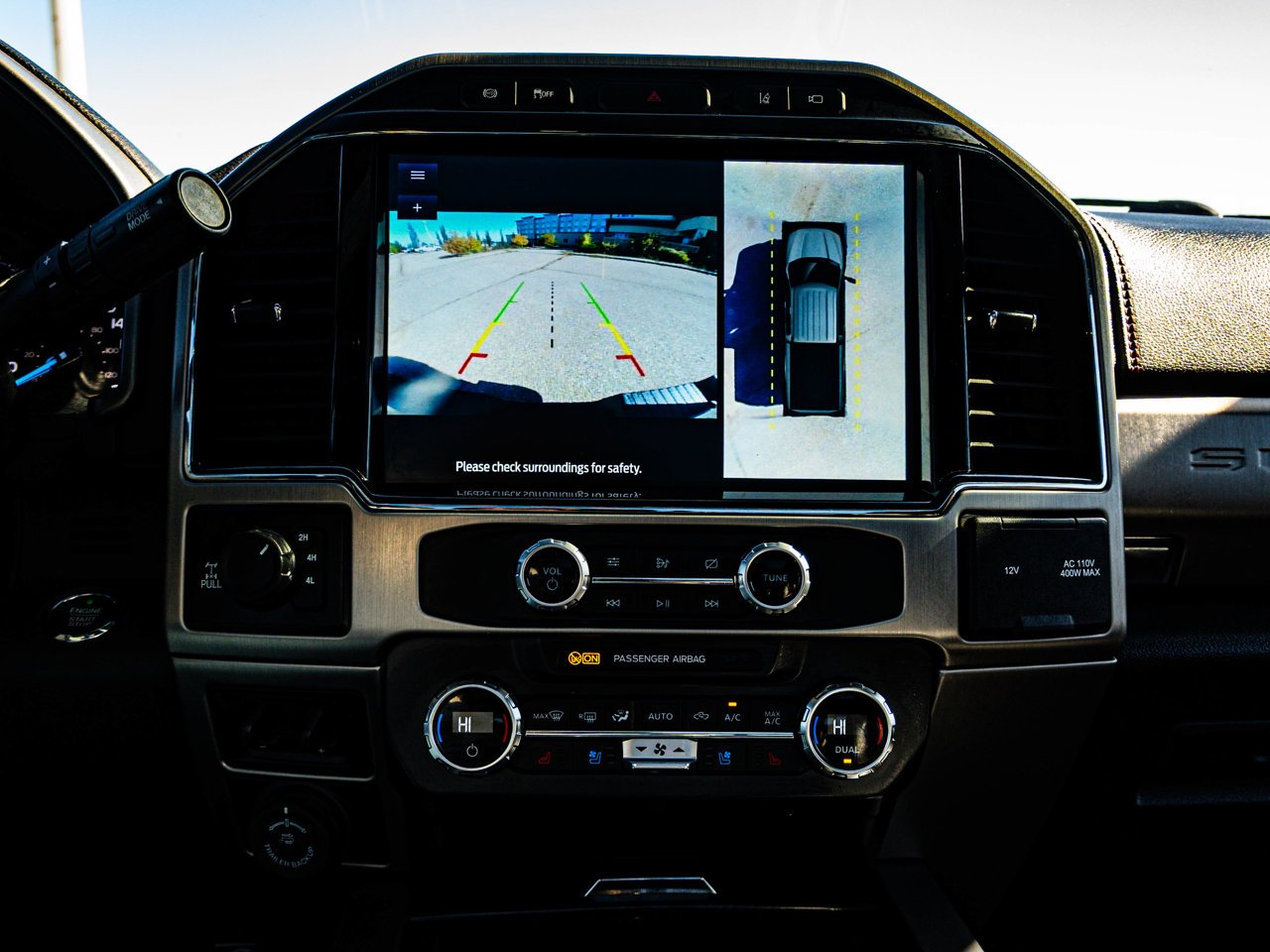 2022 Ford Super Duty F-350 SRW Platinum 4WD Crew Cab 6.75' Box White Sherwood Park - photo #27