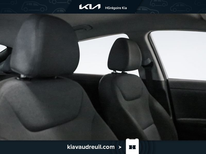 2020 Hyundai IONIQ White Blainville - photo #24