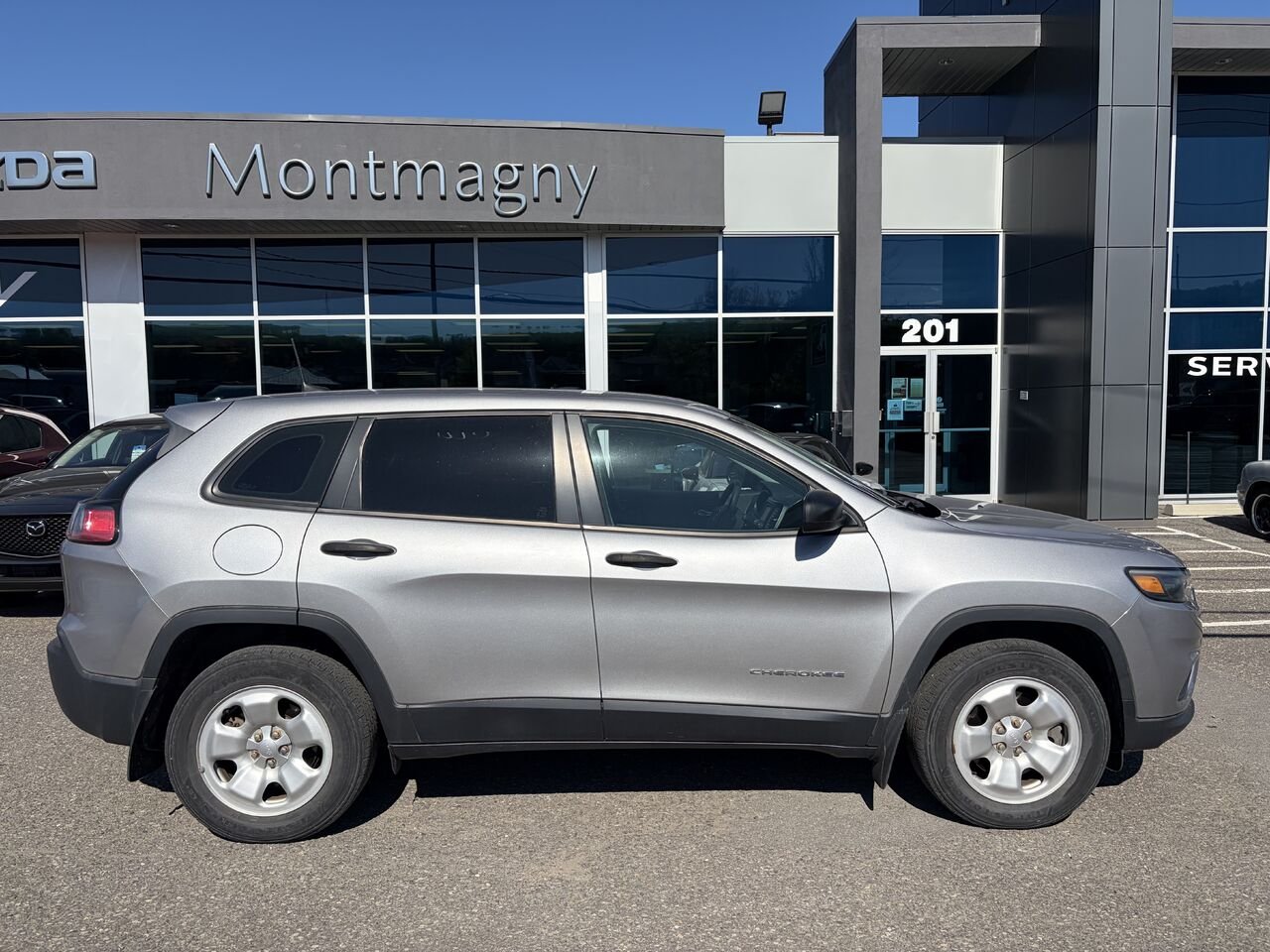 2019 Jeep Cherokee Sport 4x4 Silver Montmagny - photo #3