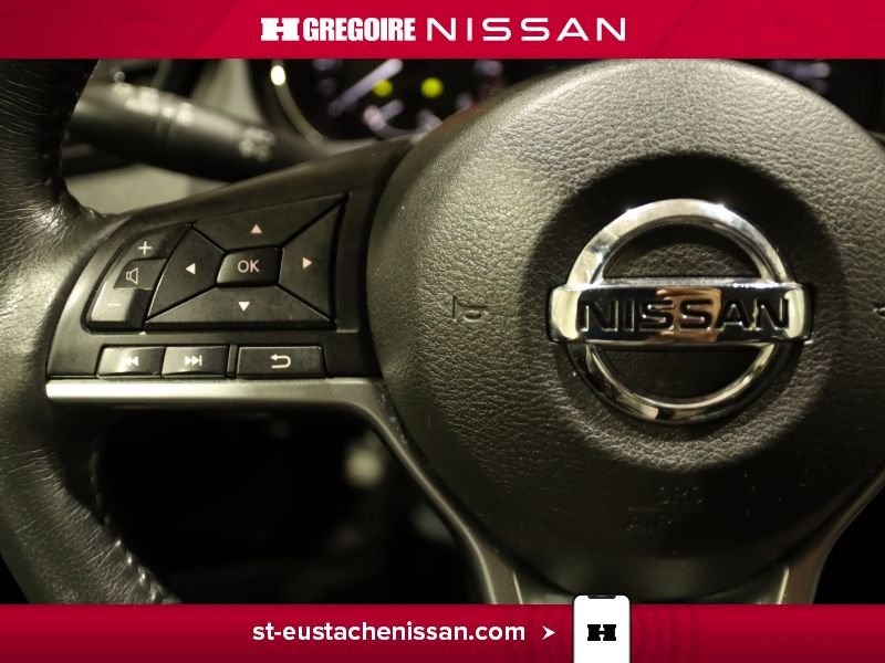 2017 Nissan Rogue Red Laval - photo #21