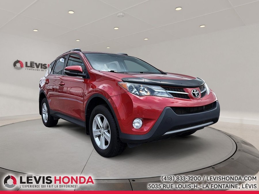 2014 Toyota Rav4 XLE AWD 2014 Red
