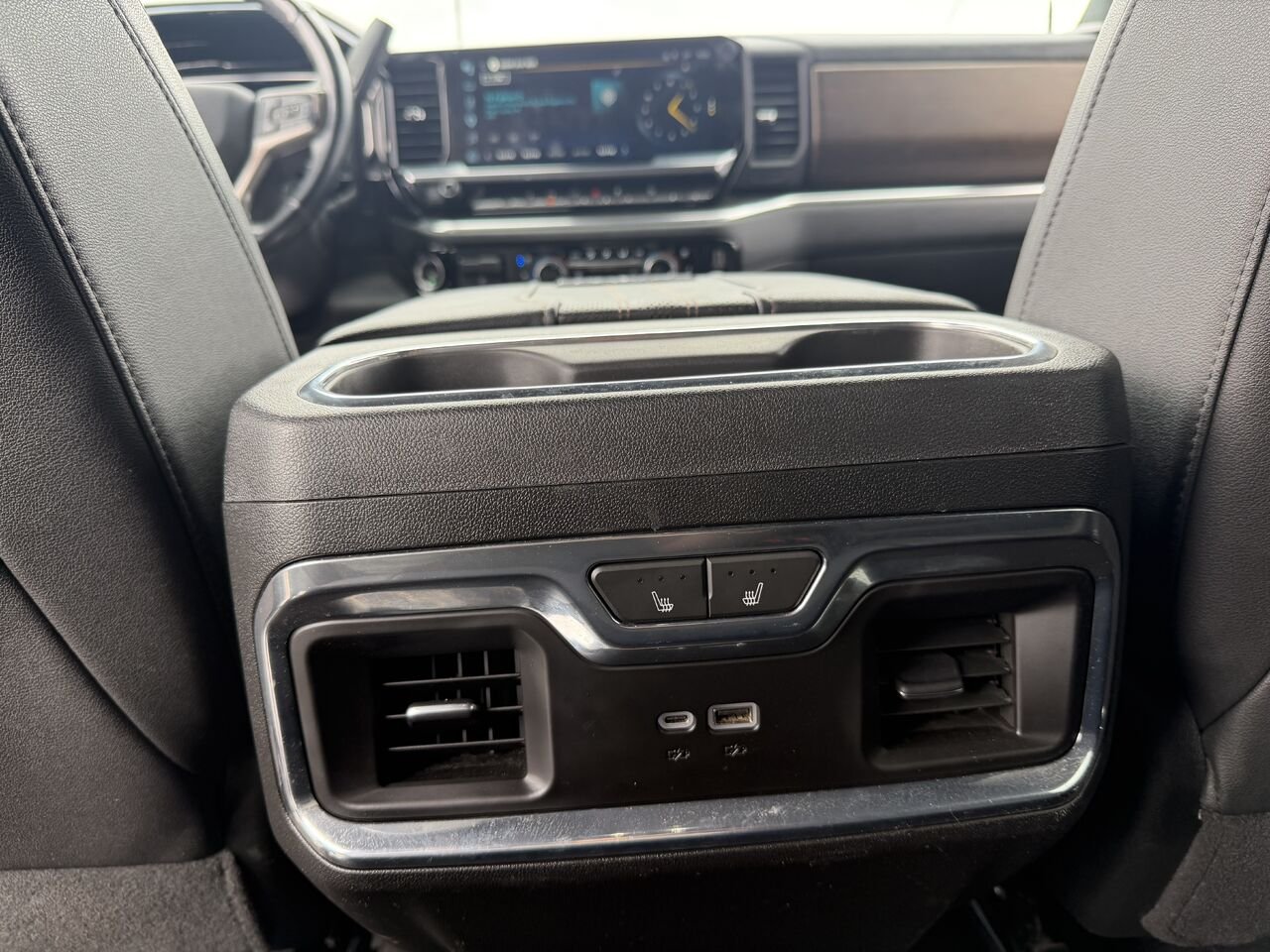 2024 CHEVROLET SILVERADO K3500 HIGH CTRY High Country cabine multiplace 4RM 172 po Black Gatineau - photo #16