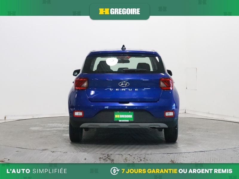 2020 Hyundai Venue Blue Blainville - photo #8