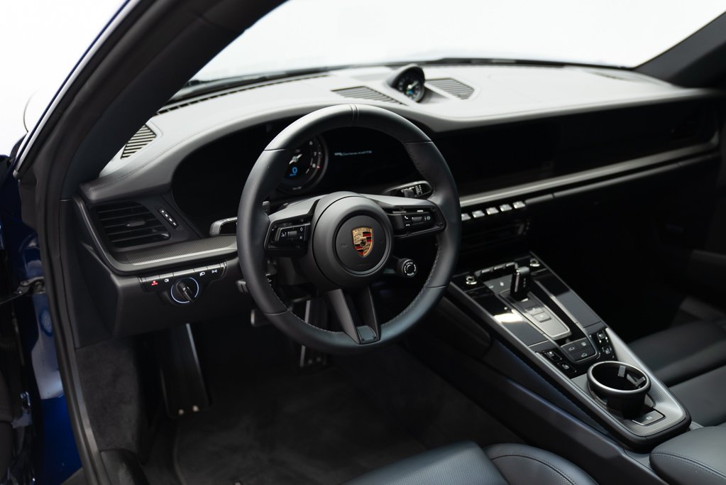 Porsche 911 Carrera 4 GTS Coupe 2023 Bleu Kirkland - photo #13