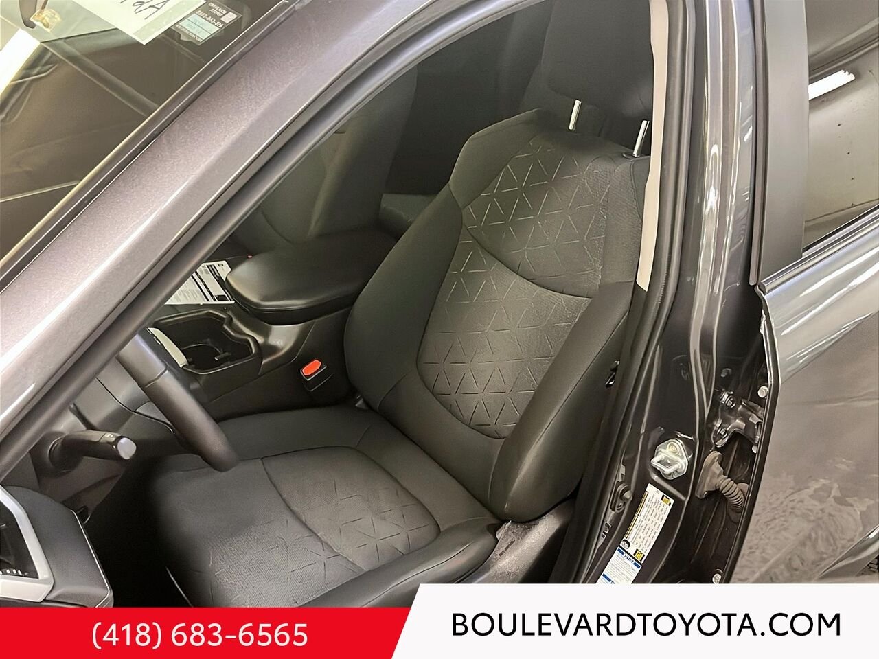 Toyota RAV4 100572A-93 | HYBRIDE XLE, AWD 2022 Gris Québec - photo #9