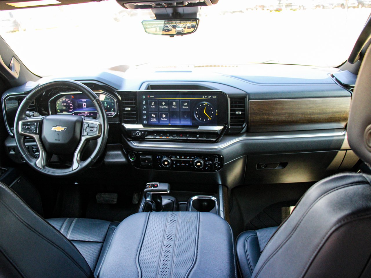 2023 Chevrolet Silverado 1500 4WD Crew Cab 147 High Country White Sherwood Park - photo #34