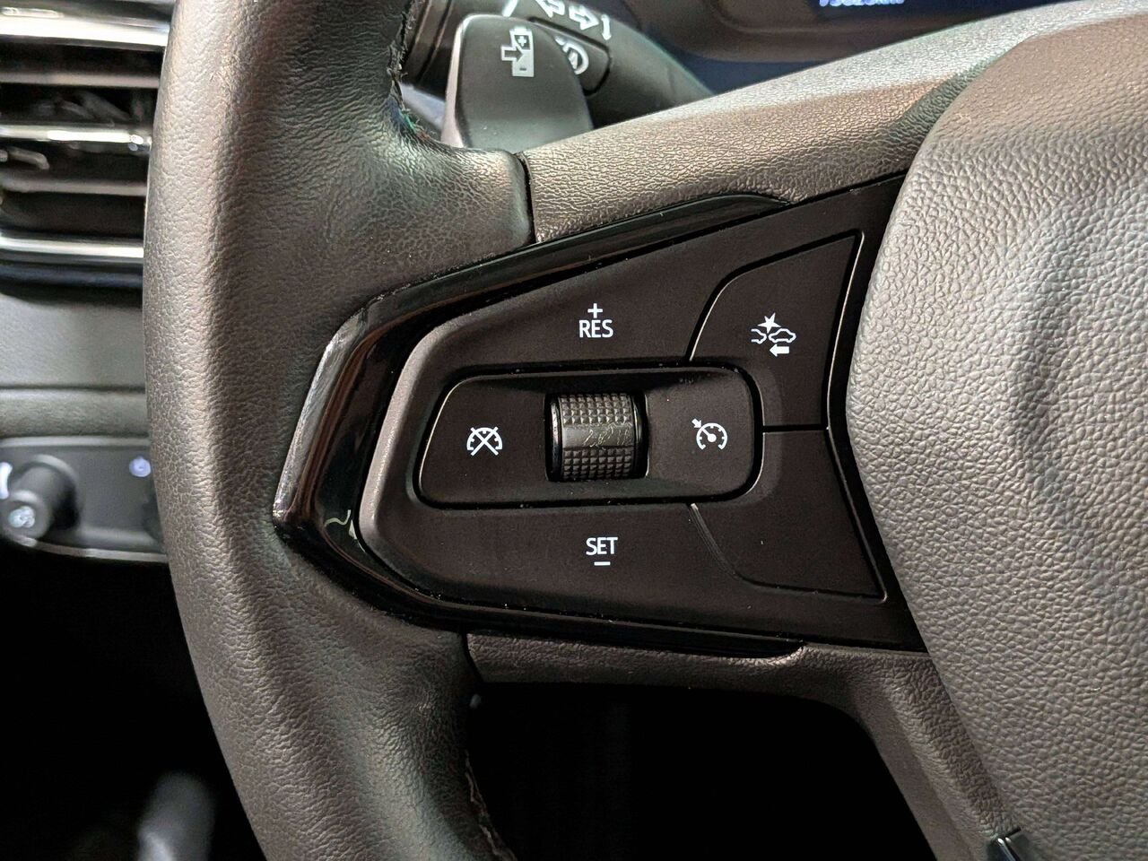 Chevrolet Bolt EUV 2023 Argent Val-David - photo #14