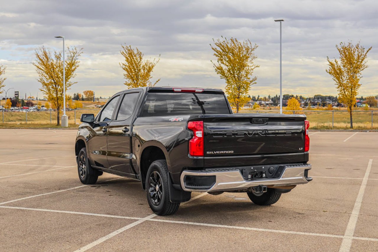 2026 Chevrolet Silverado 1500 4WD Crew Cab 147 LT Black Sherwood Park - photo #5