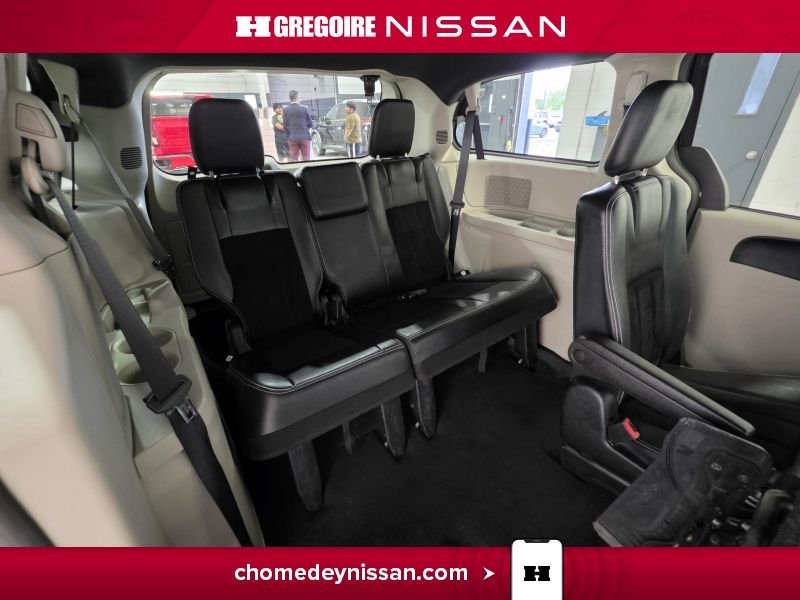 2017 Dodge GR Caravan Black Saint-Eustache - photo #27