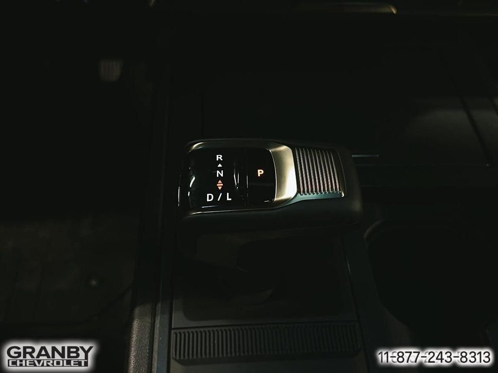 2026 GMC HUMMER EV Pickup HUMMER EV PICKUP 2X eAWD SHORT BED CREW CAB (1SC) | 26-0450 Void Black Granby - photo #16