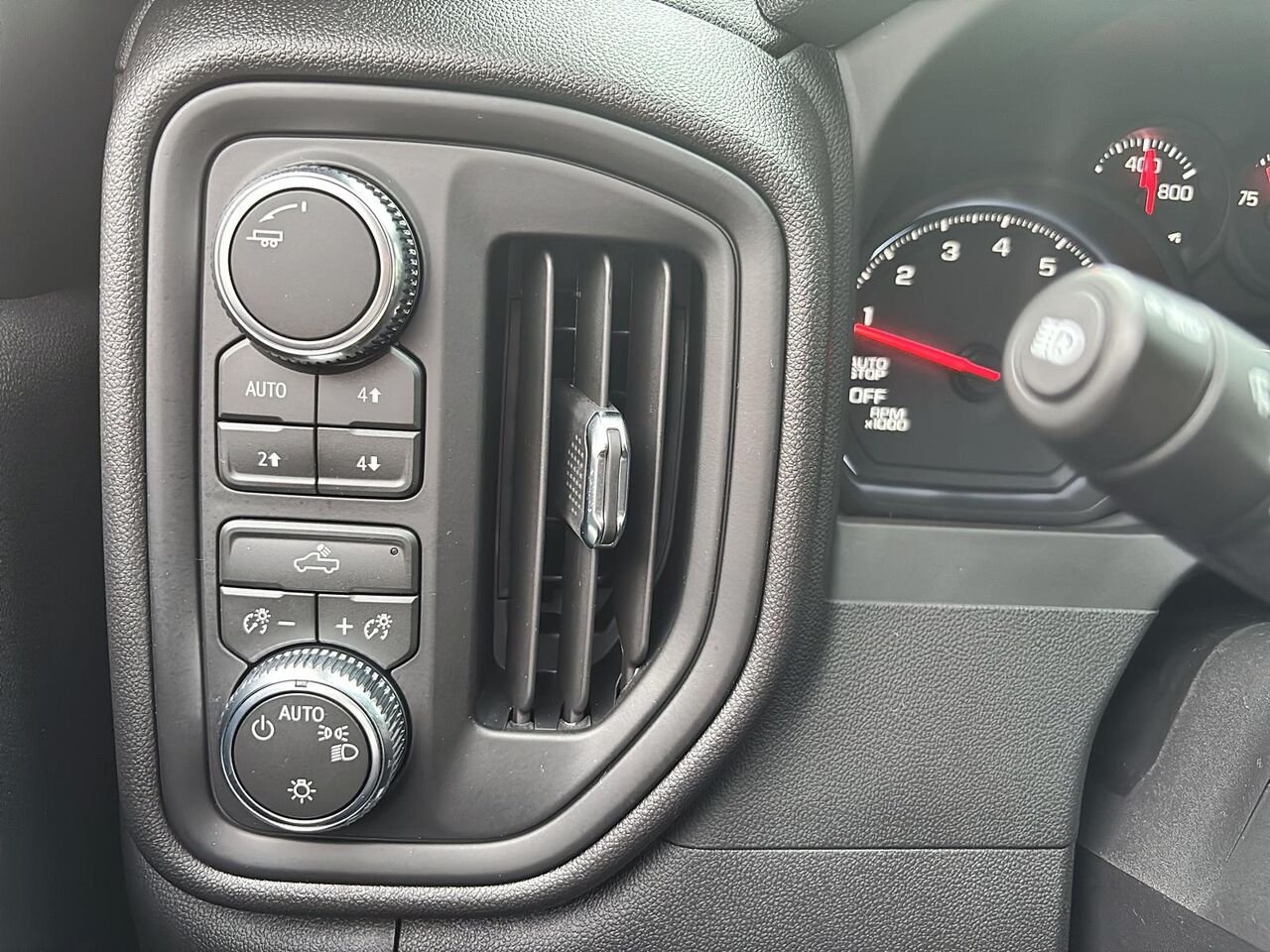 GMC Sierra 1500 Pro cabine multiplace 4RM 157 po 2026 Blanc Saint-Hyacinthe - photo #13