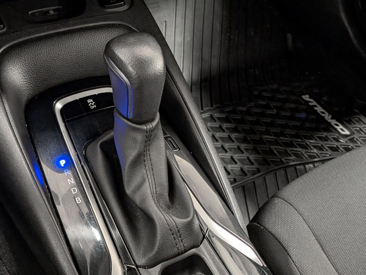 2020 Toyota Corolla LE Saint-Eustache - photo #16