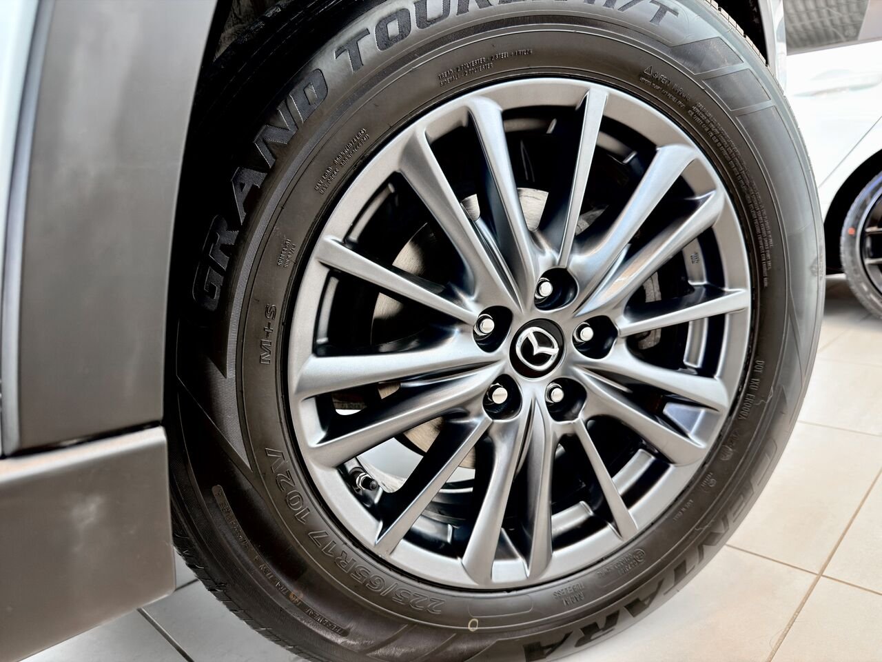 2020 Mazda CX-5 Silver Notre-Dame-des-Prairies - photo #11