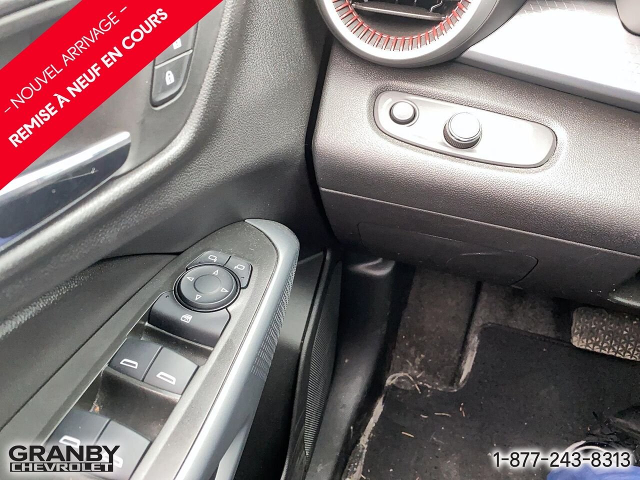 2025 Chevrolet Trax 1RS 4 portes TA | G3886 Black Granby - photo #12