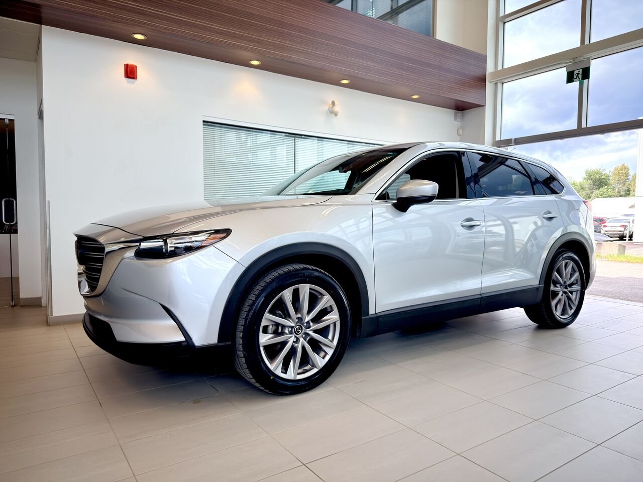 Mazda CX-9 2023 Argent Notre-Dame-des-Prairies - photo #3