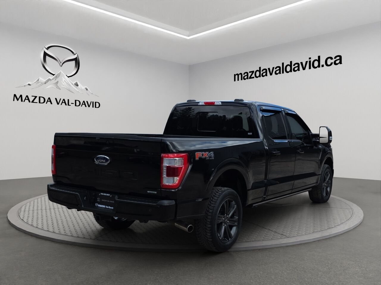 Ford F-150 LARIAT cabine SuperCrew 4RM caisse de 5,5 pi 2023 Noir Val-David - photo #23