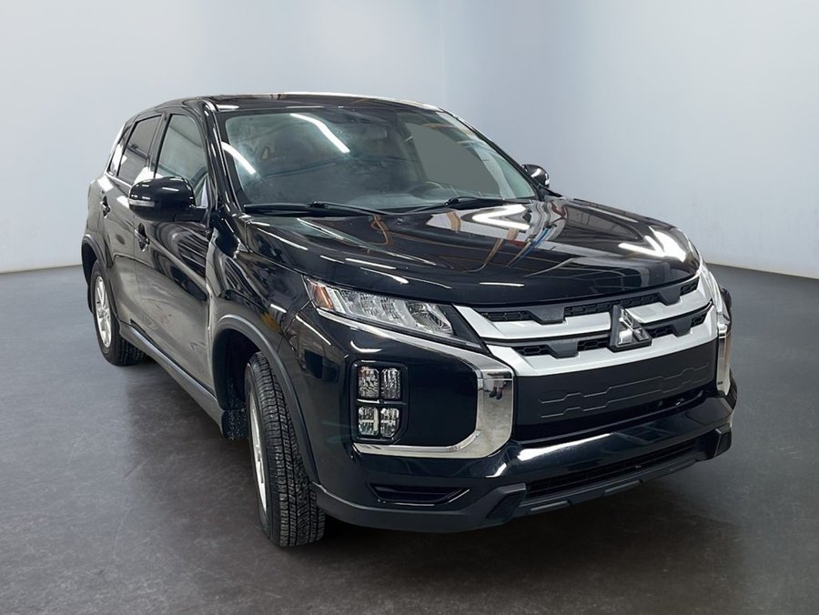 2022 Mitsubishi RVR SE AWC Black