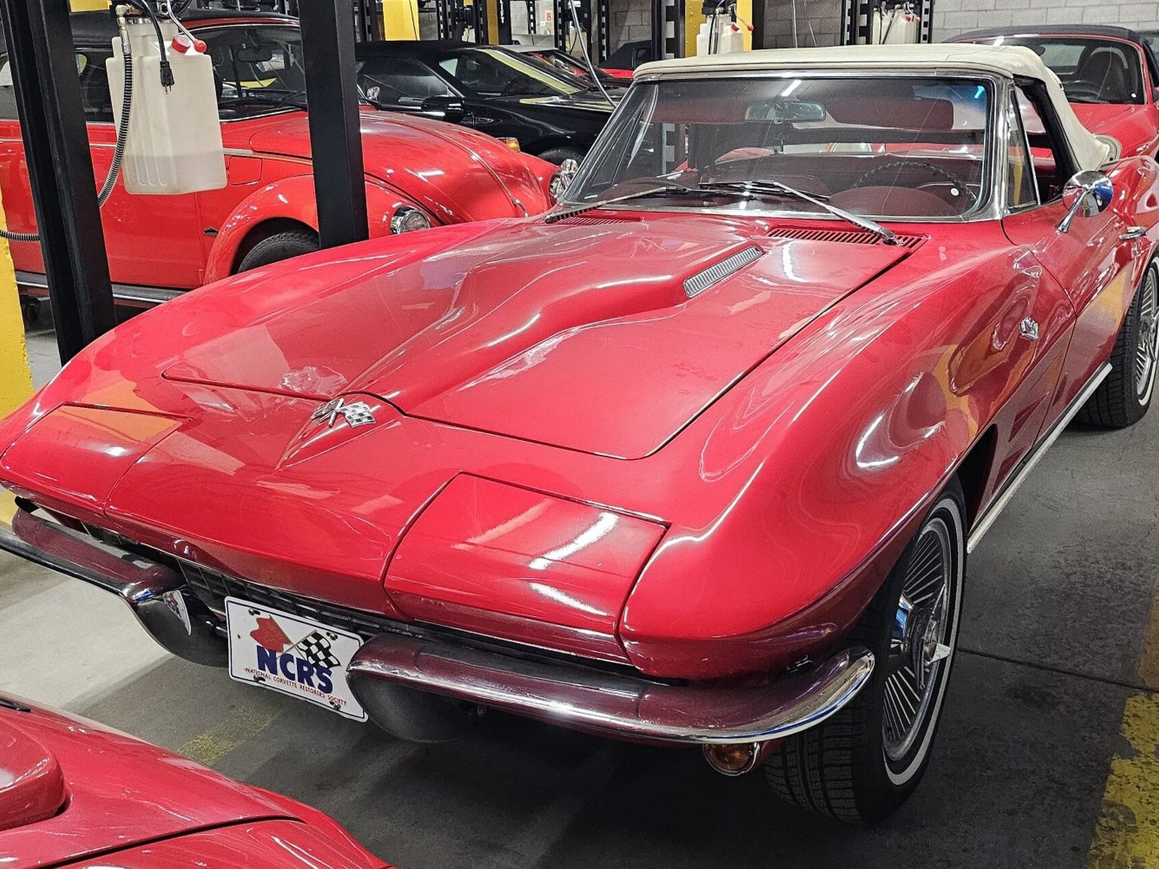 Chevrolet Corvette 1964 Rouge Montréal - photo #0