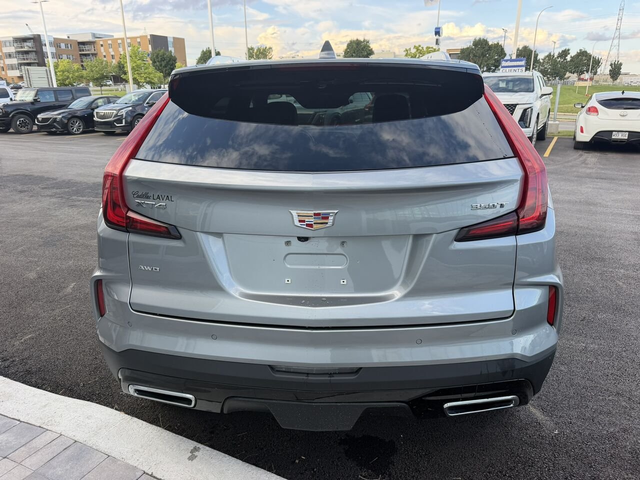 2024 Cadillac XT4 PREMIUM LUXURY AWD FINANCEMENT À PARTIR 3.99% Laval - photo #9