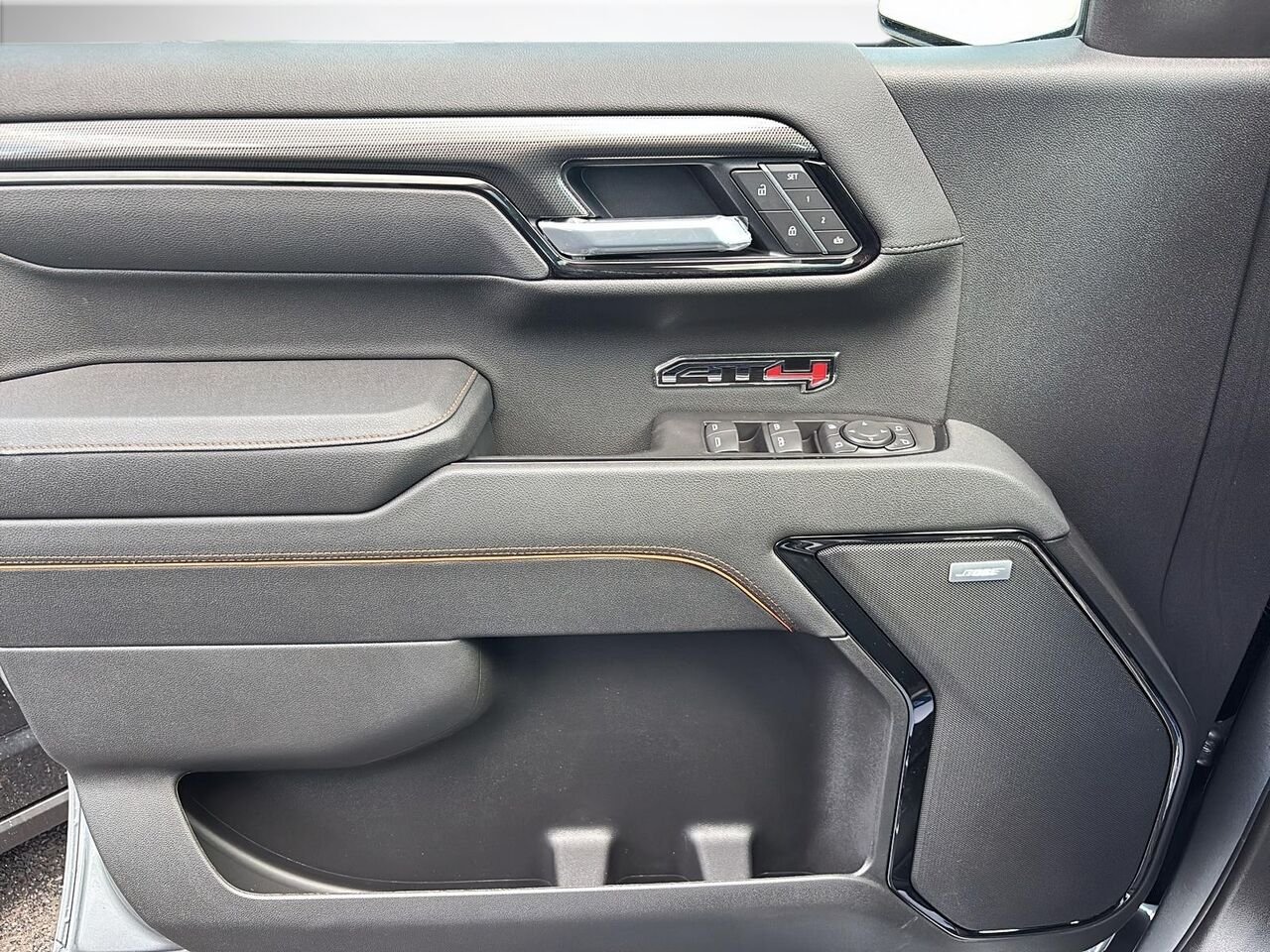 GMC Sierra 1500 AT4 cabine multiplace 4RM 147 po 2026 STERLING METALLISE Saint-Hyacinthe - photo #10