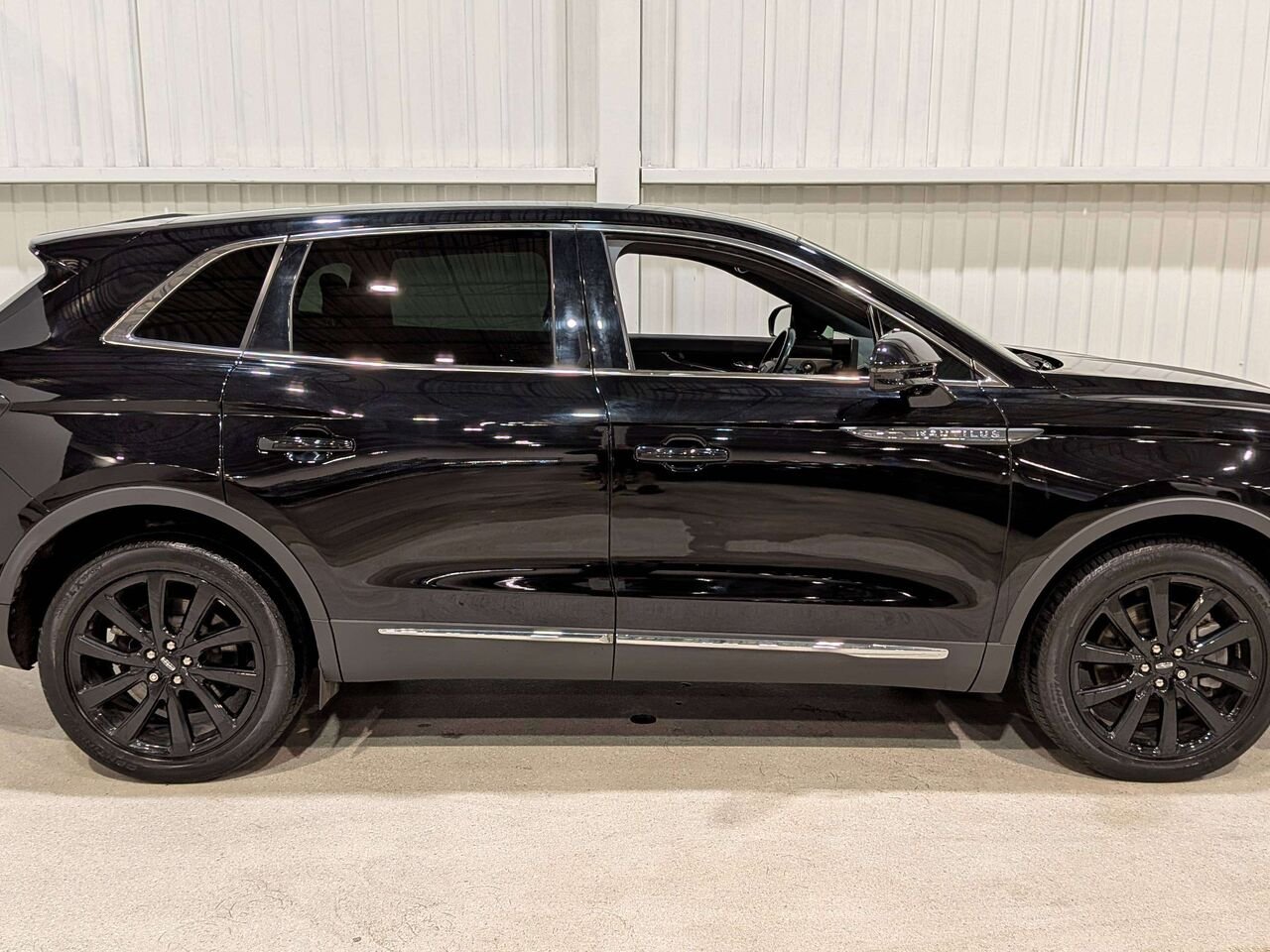 2022 Lincoln Nautilus Reserve AWD Black Val-David - photo #7