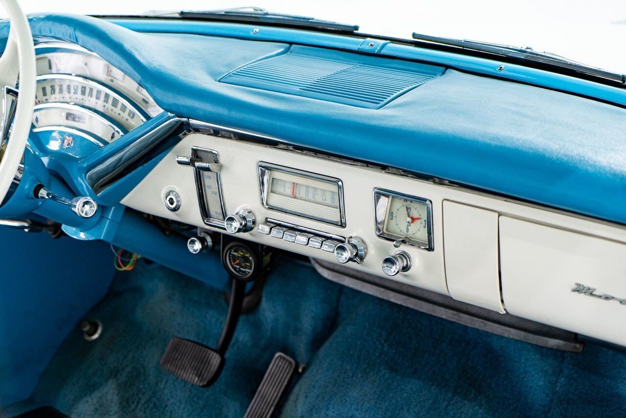 Mercury Monterey **PRIX EN USD** Beautifully presented from former restoration 1956 Blanc Montréal - photo #78