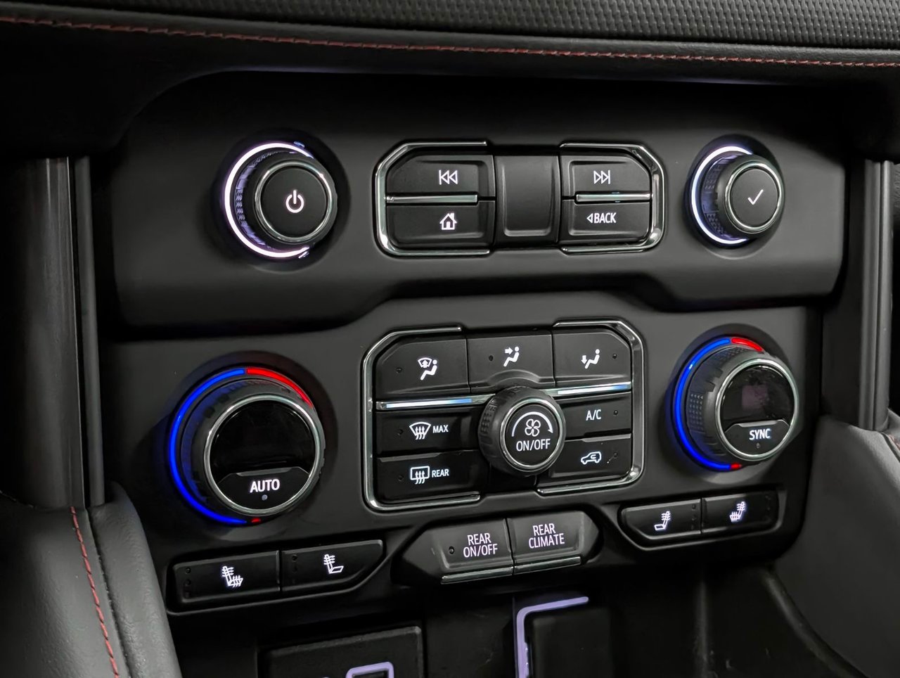 Chevrolet Tahoe RST 2023 . Saint-Eustache - photo #23